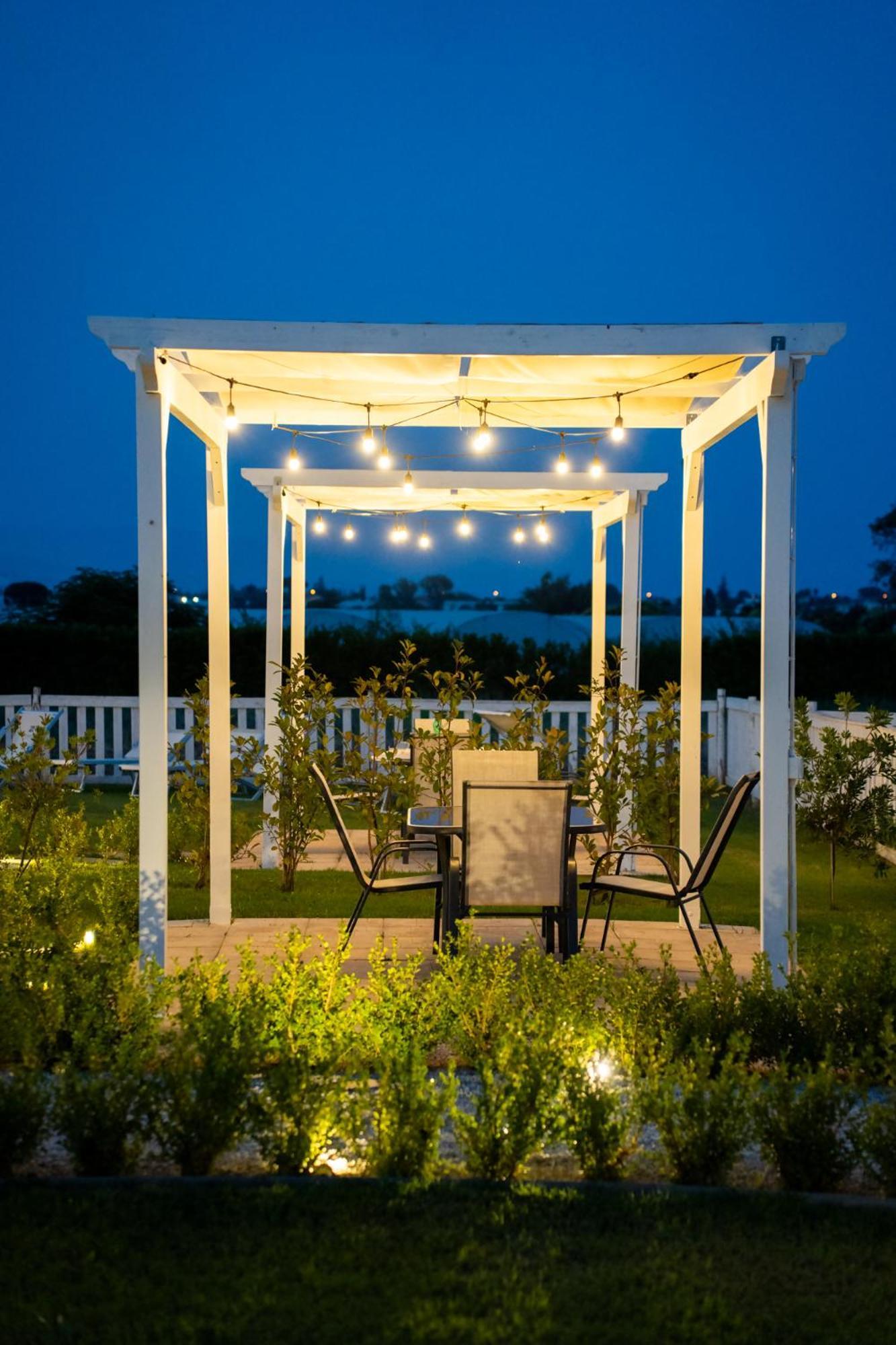 Villa Zefiro Suites & Events Battipaglia Exteriör bild